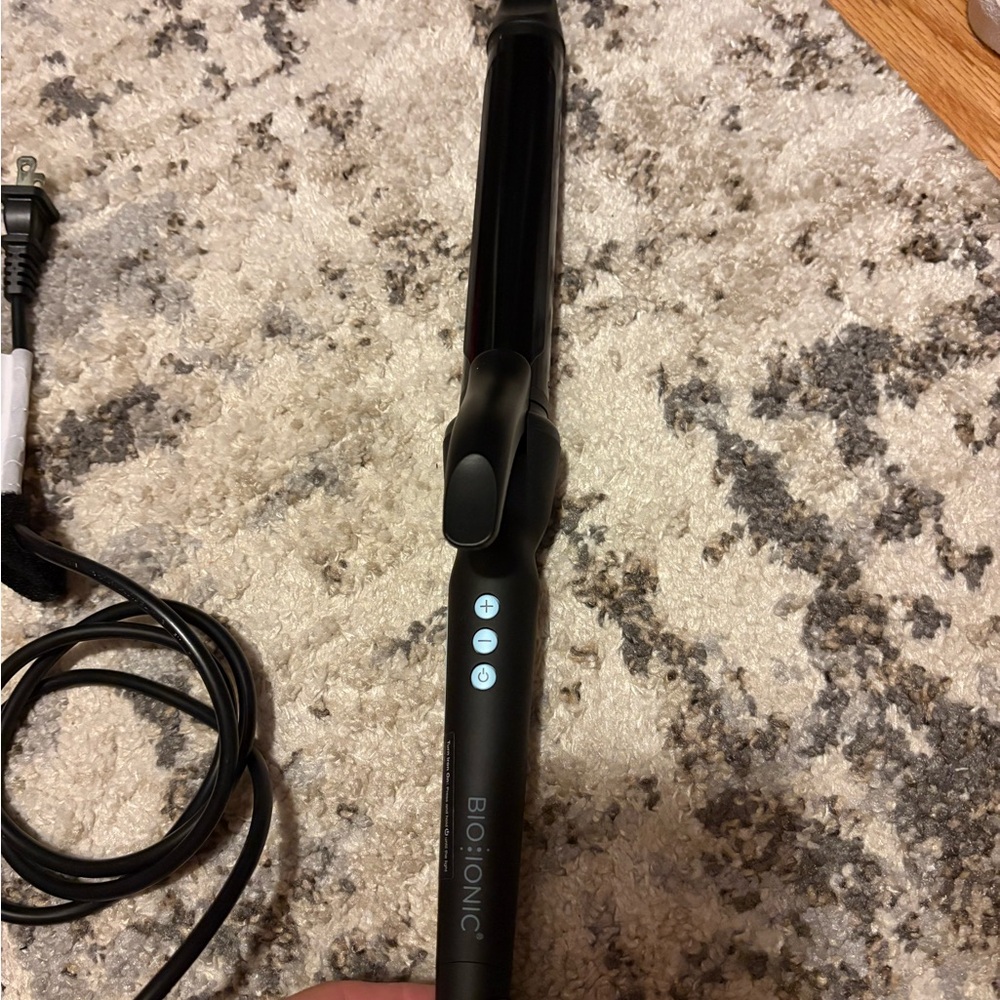 Bio Ionic Black Curling Iron